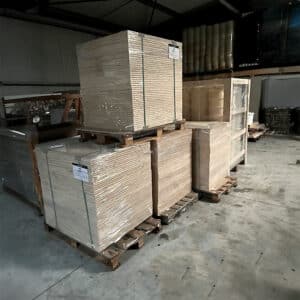Panneaux bois 3 plis épicéa AEF Jacquier, spécialiste de L'Affinage depuis 1972. Fabrication traditionnelle pour un affinage authentique des fromages."