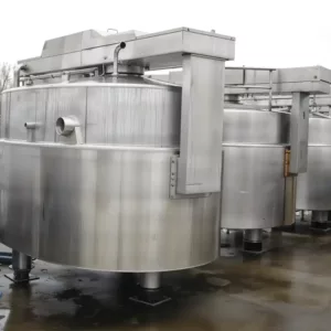 Cuve de fabrication de 3500L tout inox fermé équipée de tranches caillés à lames Soutirage par gravité Cuve équipée de son pied inox