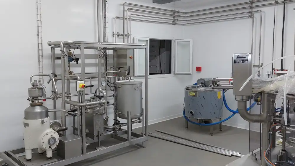 conception-realisation-installation-ateliers-labo-fromageries-laiteries-aef-jacquier-9